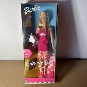 Vintage 2001 BAKING FUN Barbie Doll Mattel #52639 Mixer Really Spins NRFB BNIB